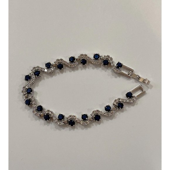 BRAND NEW Beautiful Waterdrop Crystal Bracelet fo - Picture 6 of 8
